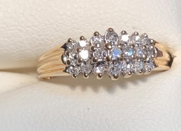 💍 Diamond Ring D252